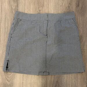 Izod Black and White Gingham Mini Golf Skort
